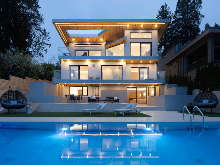 2356 Ottawa Avenue, West Vancouver, BC, V7V 2S9
