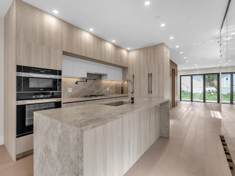 504 E 5th Street, North Vancouver, BC, V7L 1M4 - 8