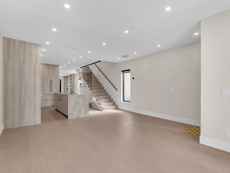 504 E 5th Street, North Vancouver, BC, V7L 1M4 - 6