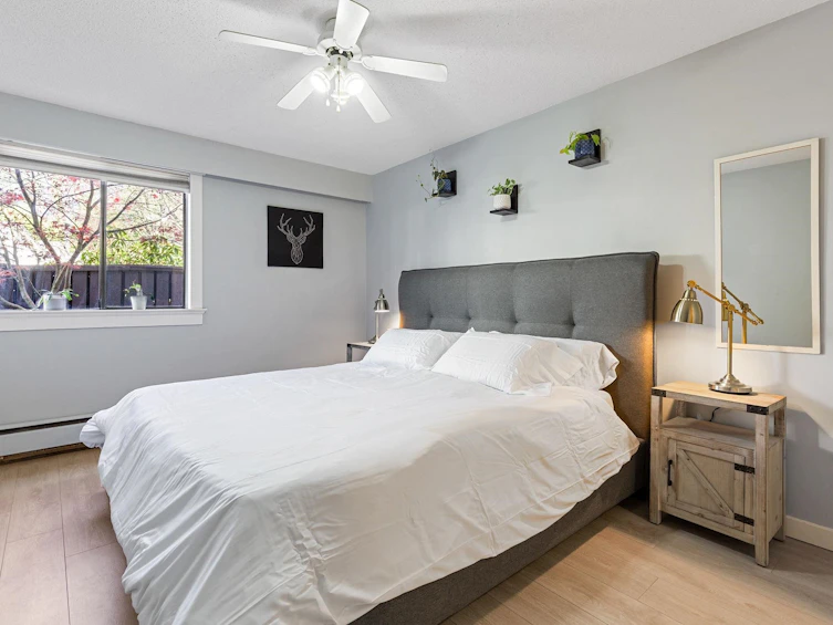 8965 Horne Street, Burnaby, BC, V3N 4J8 - 11