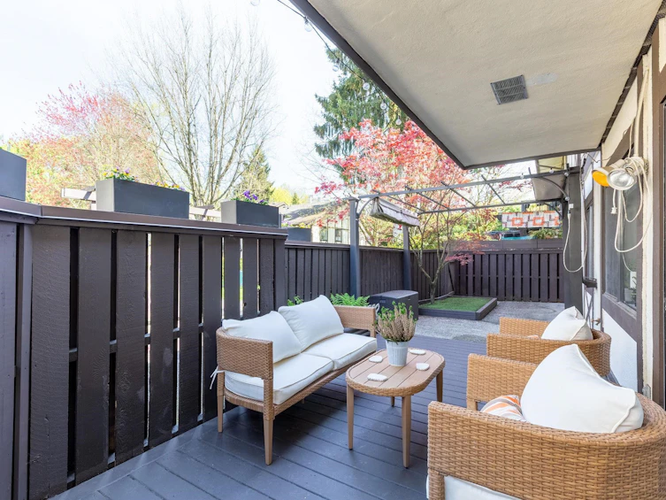 8965 Horne Street, Burnaby, BC, V3N 4J8 - 22