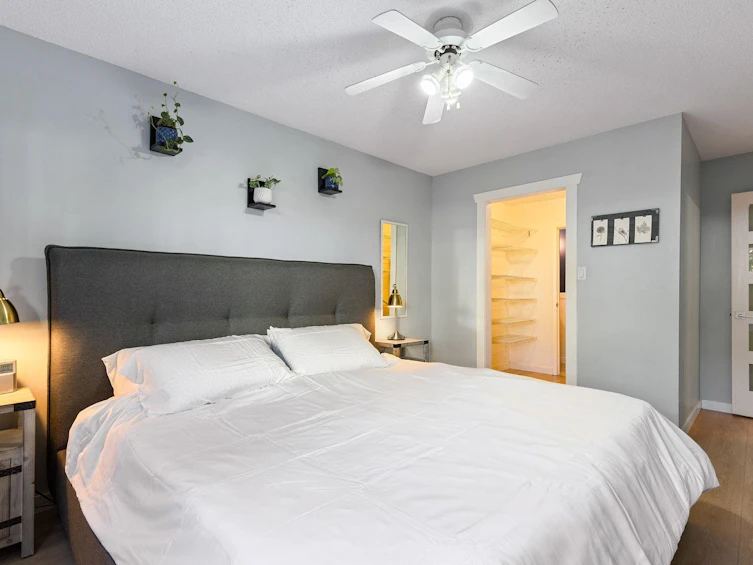 8965 Horne Street, Burnaby, BC, V3N 4J8 - 12