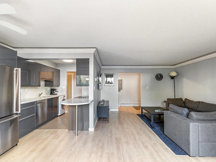 8965 Horne Street, Burnaby, BC, V3N 4J8 - 10