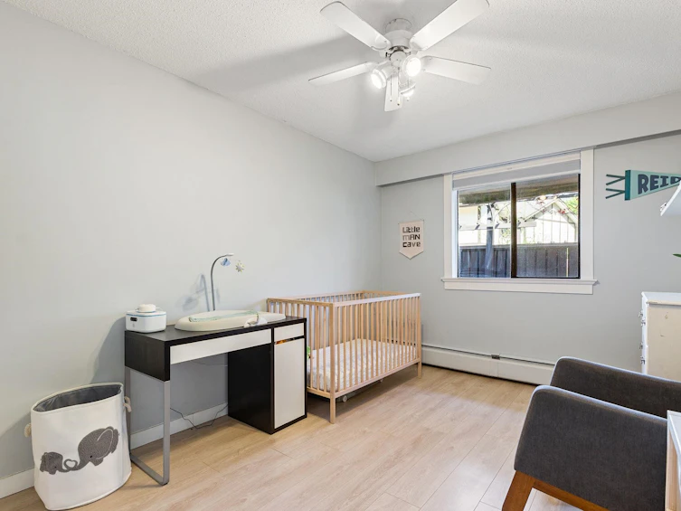 8965 Horne Street, Burnaby, BC, V3N 4J8 - 17