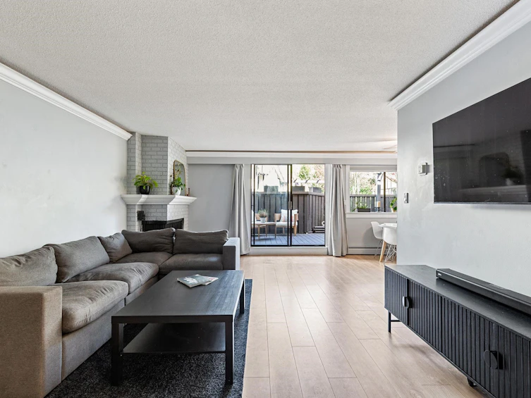 8965 Horne Street, Burnaby, BC, V3N 4J8