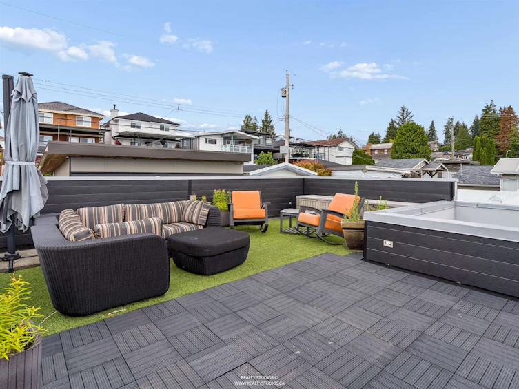 23 Ellesmere Avenue, Burnaby, BC, V5B 3S5 - 29