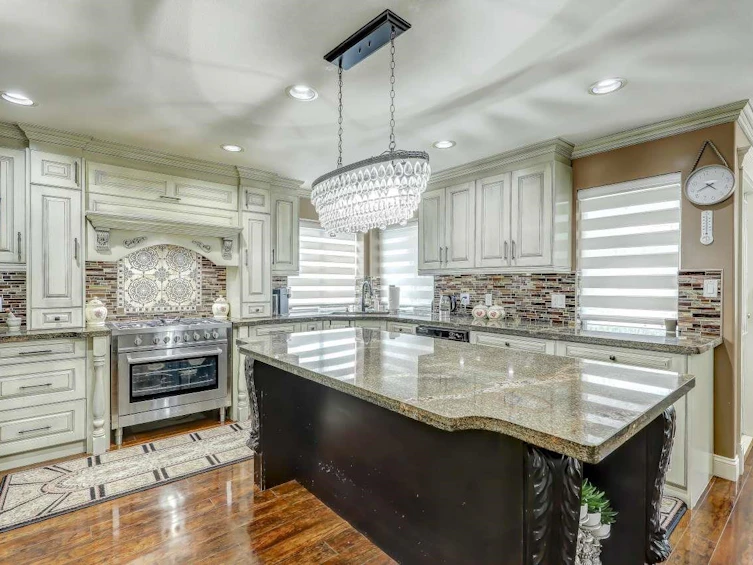 15341 80 Avenue, Surrey, BC, V3S 8Y4 - 9