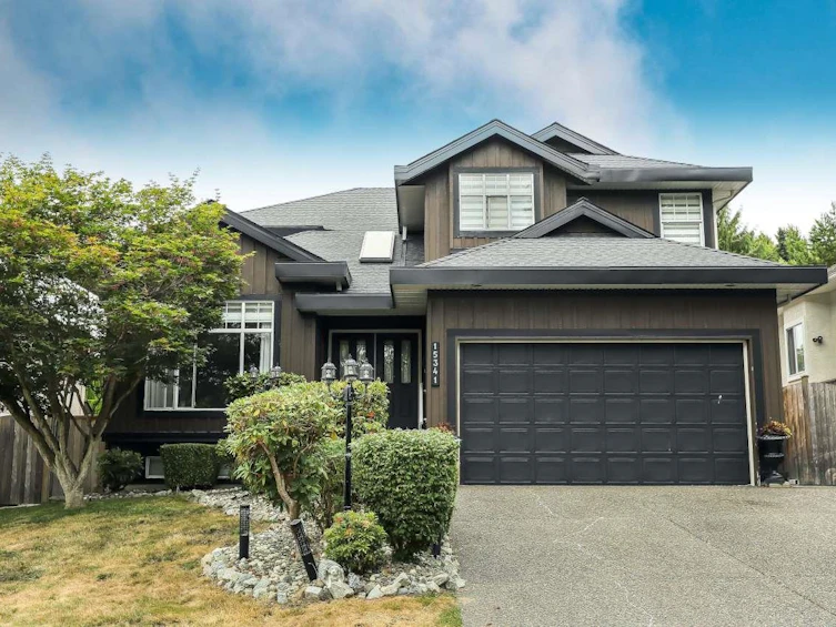 15341 80 Avenue, Surrey, BC, V3S 8Y4