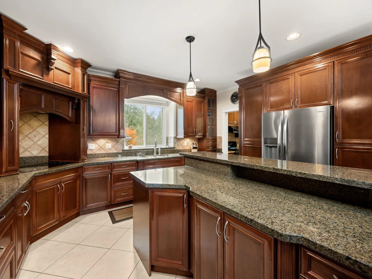 16416 92a Avenue, Surrey, BC, V4N 5N1 - 11