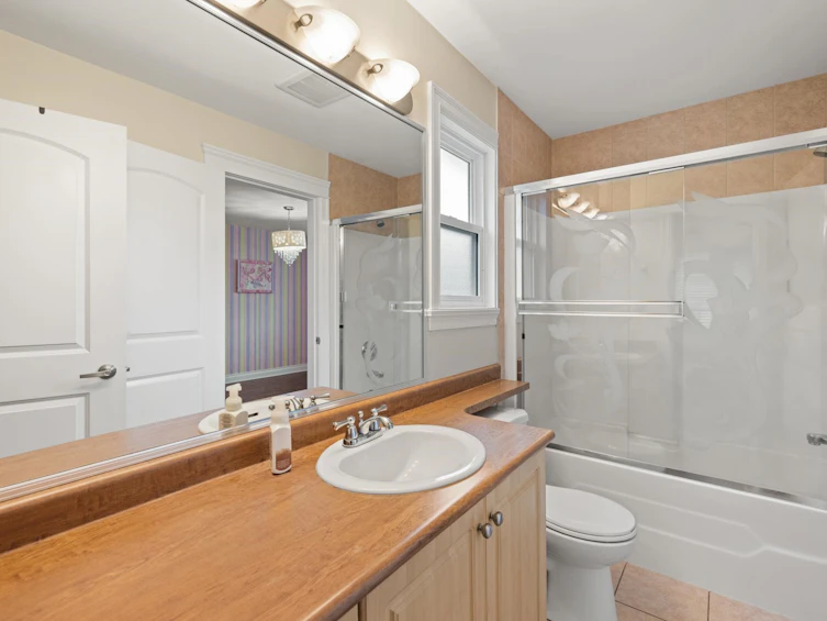 16416 92a Avenue, Surrey, BC, V4N 5N1 - 23
