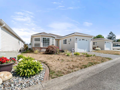 7-8500 Young Road - 3
