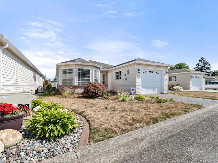 7-8500 Young Road, Chilliwack, BC, V2P 4P1 - 3