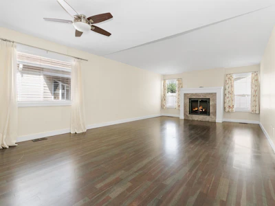7-8500 Young Road - 5