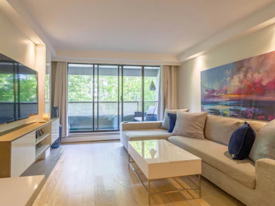 402-4134 Maywood Street - 3
