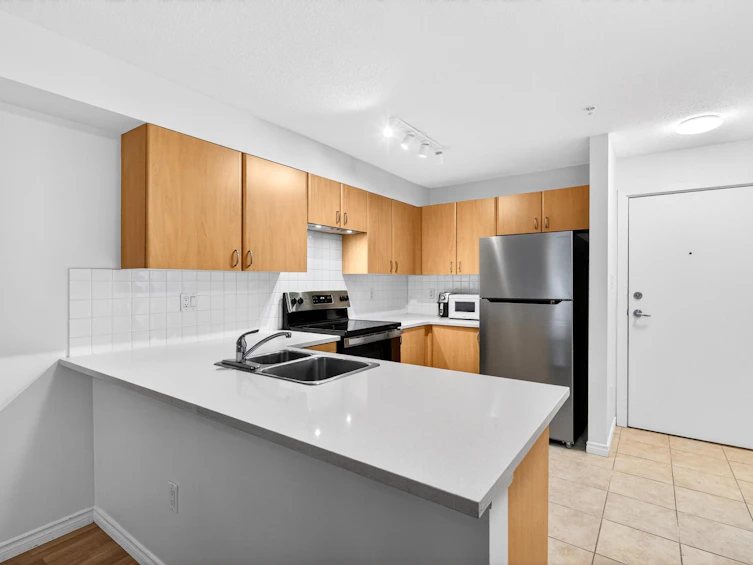 105-14859 100 Avenue, Surrey, BC, V3R 2V5 - 16