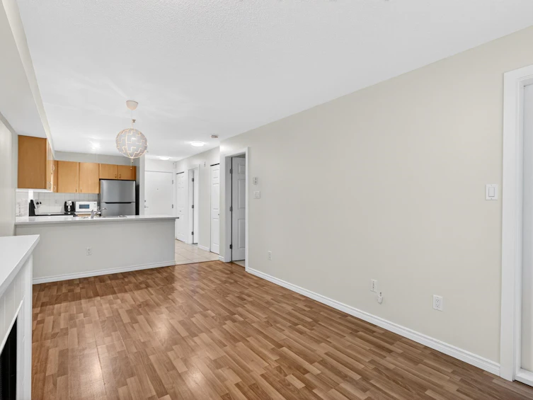 105-14859 100 Avenue, Surrey, BC, V3R 2V5 - 9