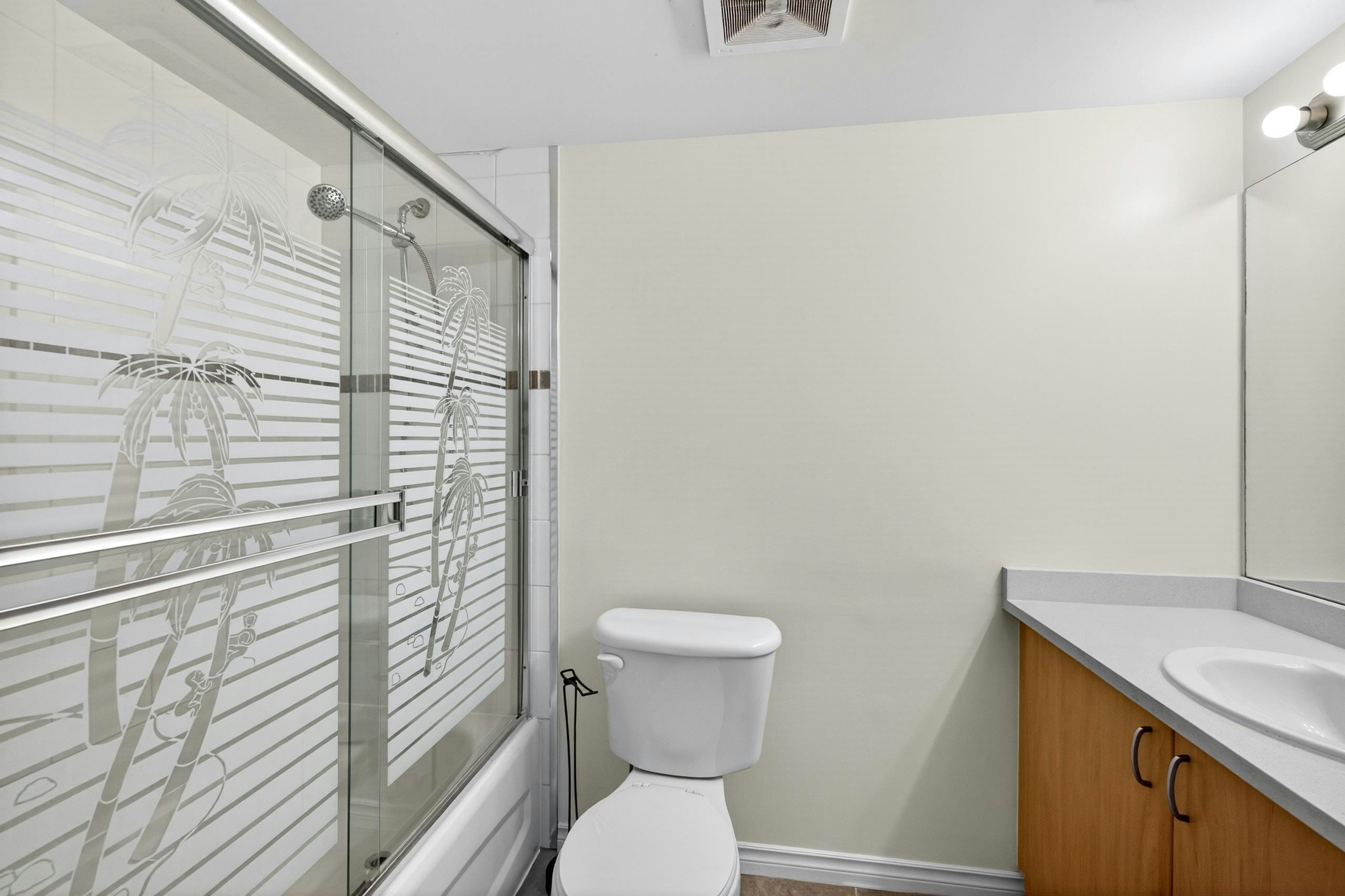 105-14859 100 Avenue, Surrey, BC, V3R 2V5 - 26