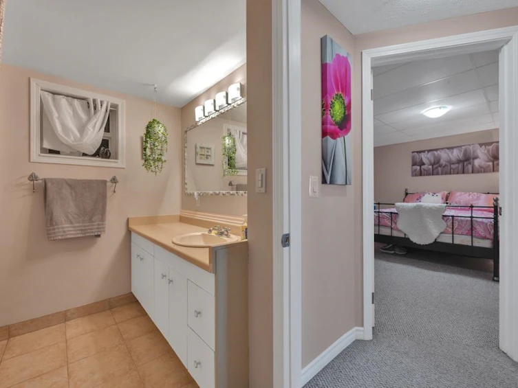 19717 48a Avenue, Langley, BC, V3A 4W2 - 24