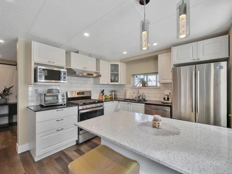 19717 48a Avenue, Langley, BC, V3A 4W2 - 26