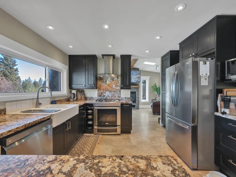 19717 48a Avenue, Langley, BC, V3A 4W2 - 15