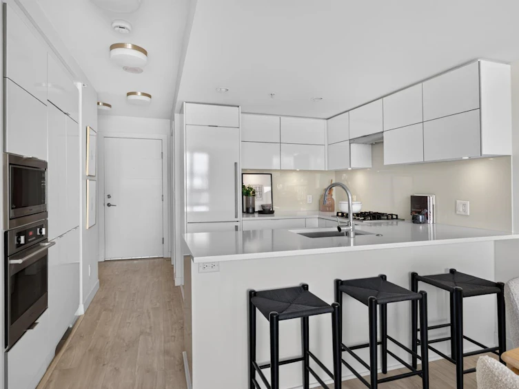 707-238 W Broadway, Vancouver, BC, V5Y 0L2 - 2