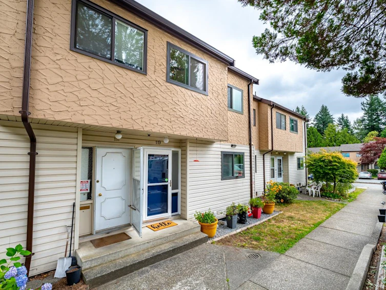 119-511 Gatensbury Street, Coquitlam, BC, V3J 5E7