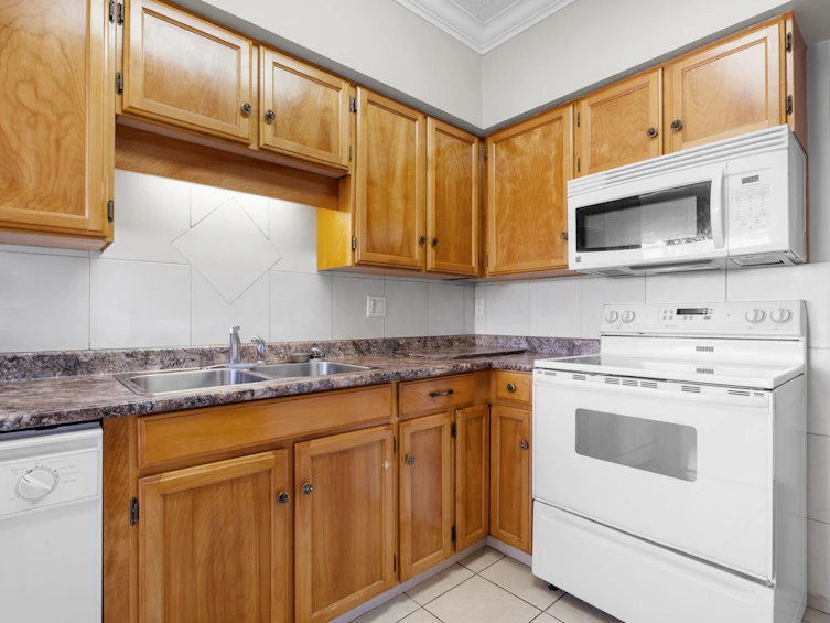 919-31955 Old Yale Road, Abbotsford, BC, V2T 4N1 - 9