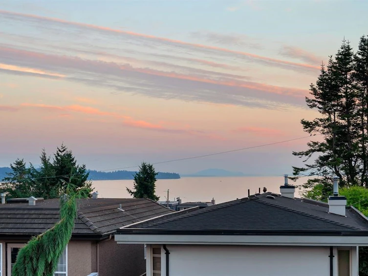 932 Ash Street, Surrey, BC, V4B 4K1 - 23