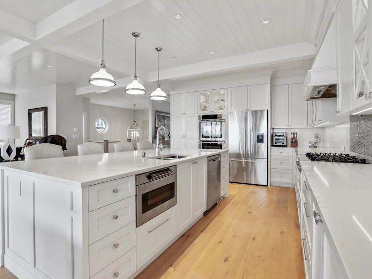 932 Ash Street, Surrey, BC, V4B 4K1 - 11