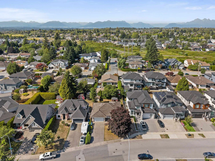 18555 57 Avenue, Surrey, BC, V3S 7T1 - 29