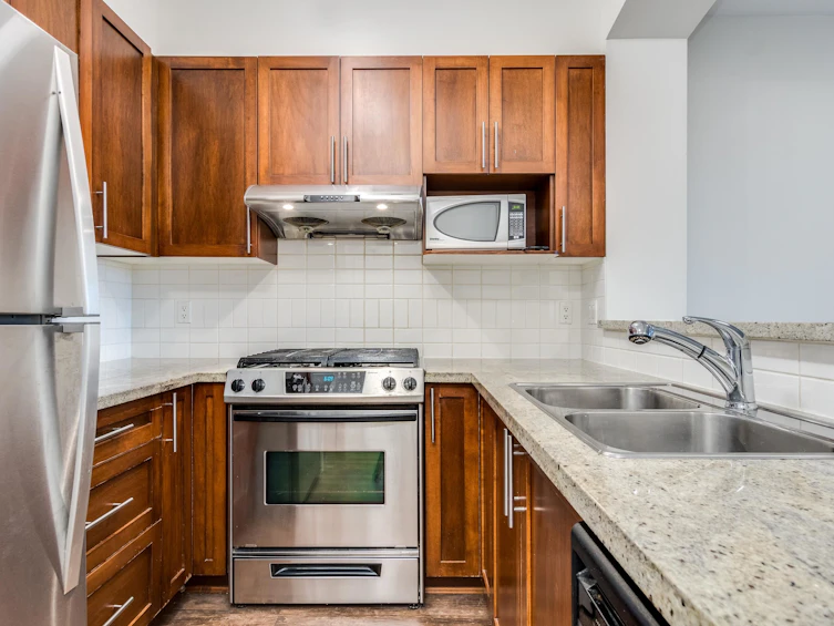 203-2250 Wesbrook Mall, Vancouver, BC, V6T 0A6 - 7