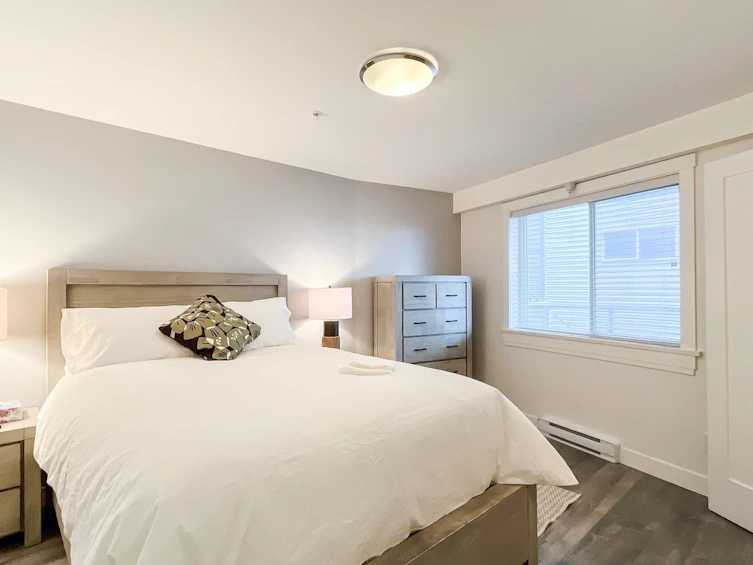 404-14955 Victoria Avenue, Surrey, BC, V4B 1G2 - 9