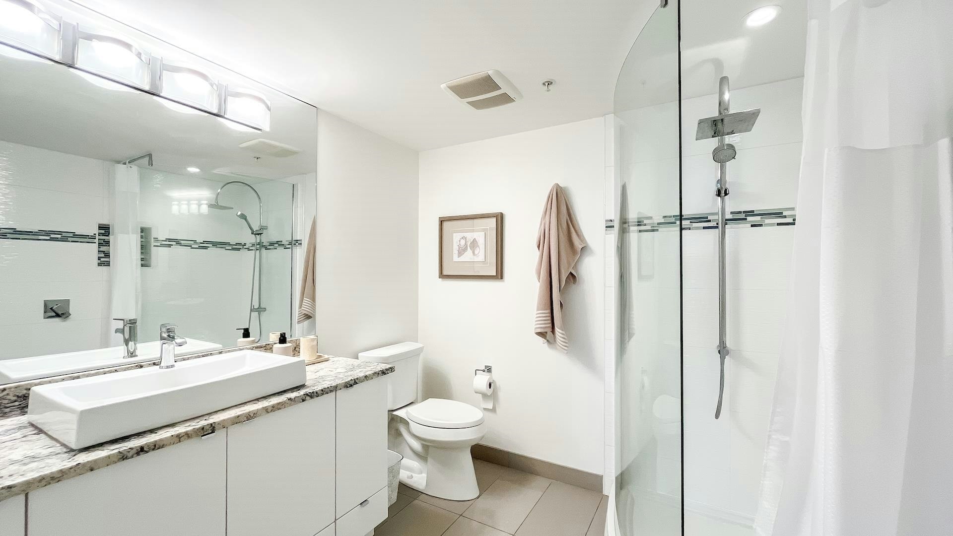 404-14955 Victoria Avenue, Surrey, BC, V4B 1G2 - 8