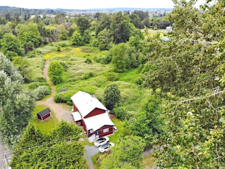 3011 184 Street, Surrey, BC, V3Z 9V2