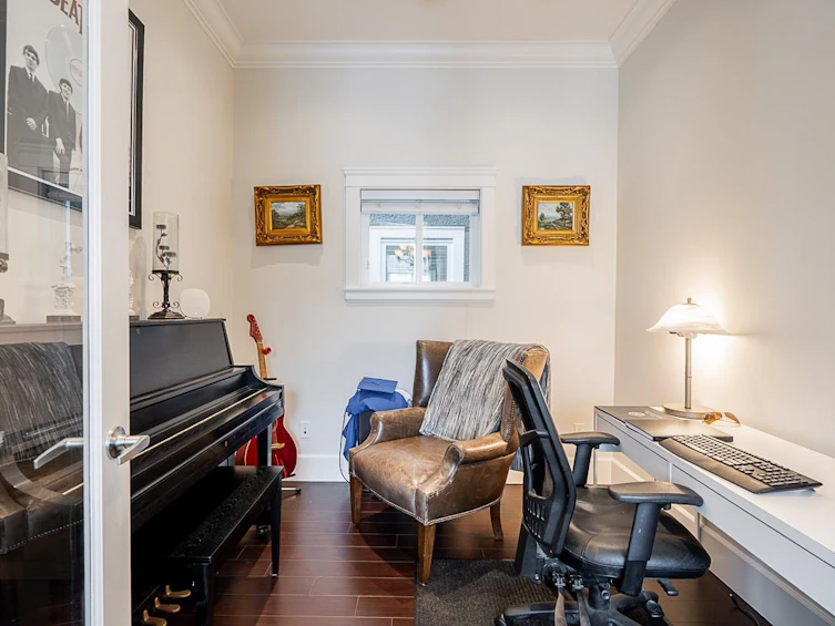 1606 E 29th Avenue, Vancouver, BC, V5N 2Y6 - 6