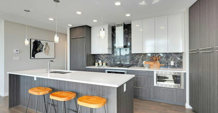 604-5033 Cambie Street, Vancouver, BC, V5Z 0H6 - 2