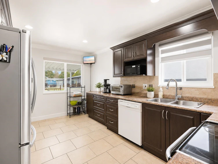 8081 112 Street, Delta, BC, V4C 4W4 - 6