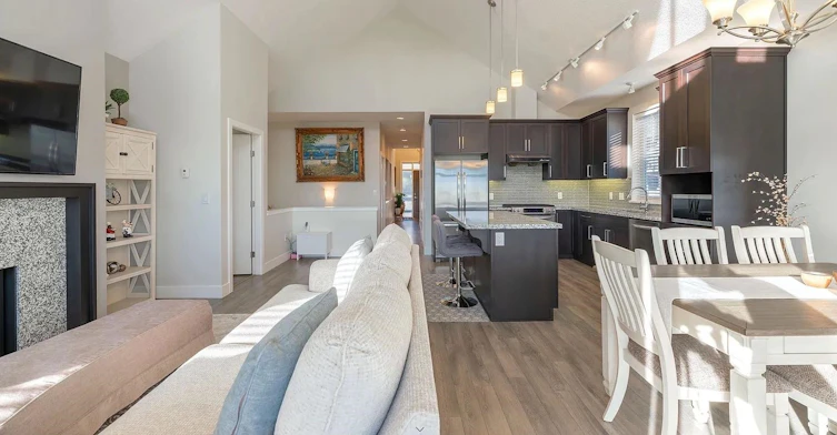 112-3467 Gislason Ave, Coquitlam, BC, V3E 0H9 - 9