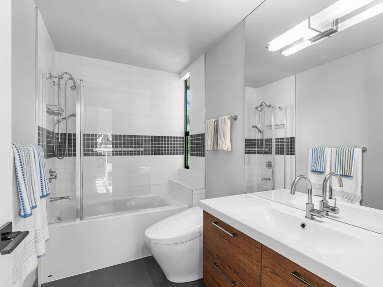 5132 Alderfeild Place, West Vancouver, BC, V7W 2W7 - 23