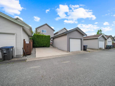 18565 67 Avenue - 5