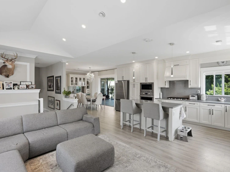 11554 92a Avenue, Delta, BC, V4C 3M7 - 5