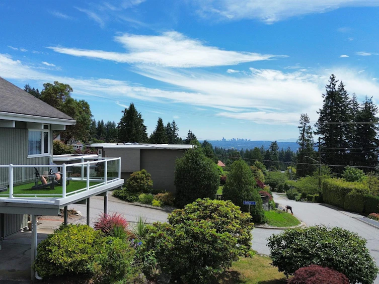 442 Monteray Avenue, North Vancouver, BC, V7N 3G2 - 30
