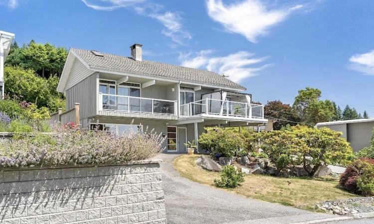 442 Monteray Avenue