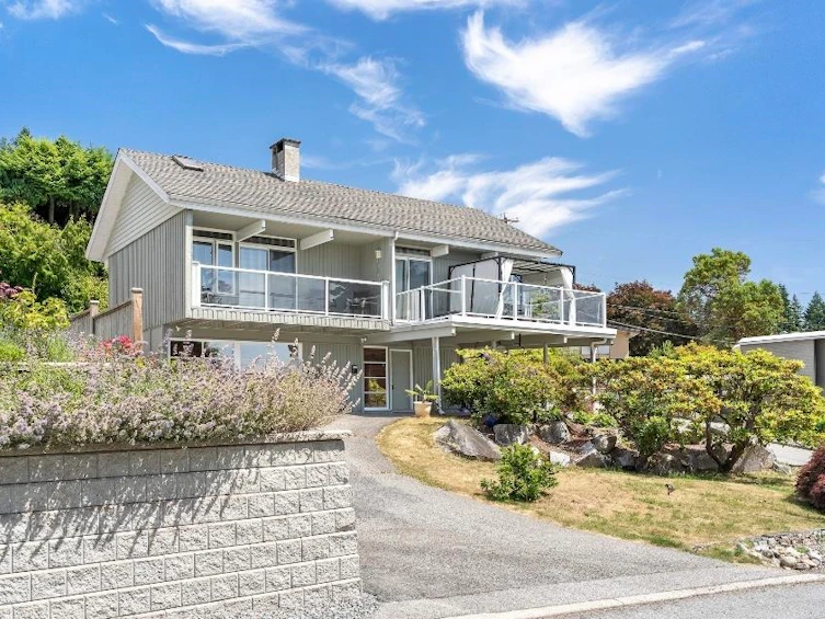 442 Monteray Avenue, North Vancouver, BC, V7N 3G2