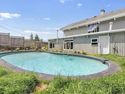 442 Monteray Avenue - 5