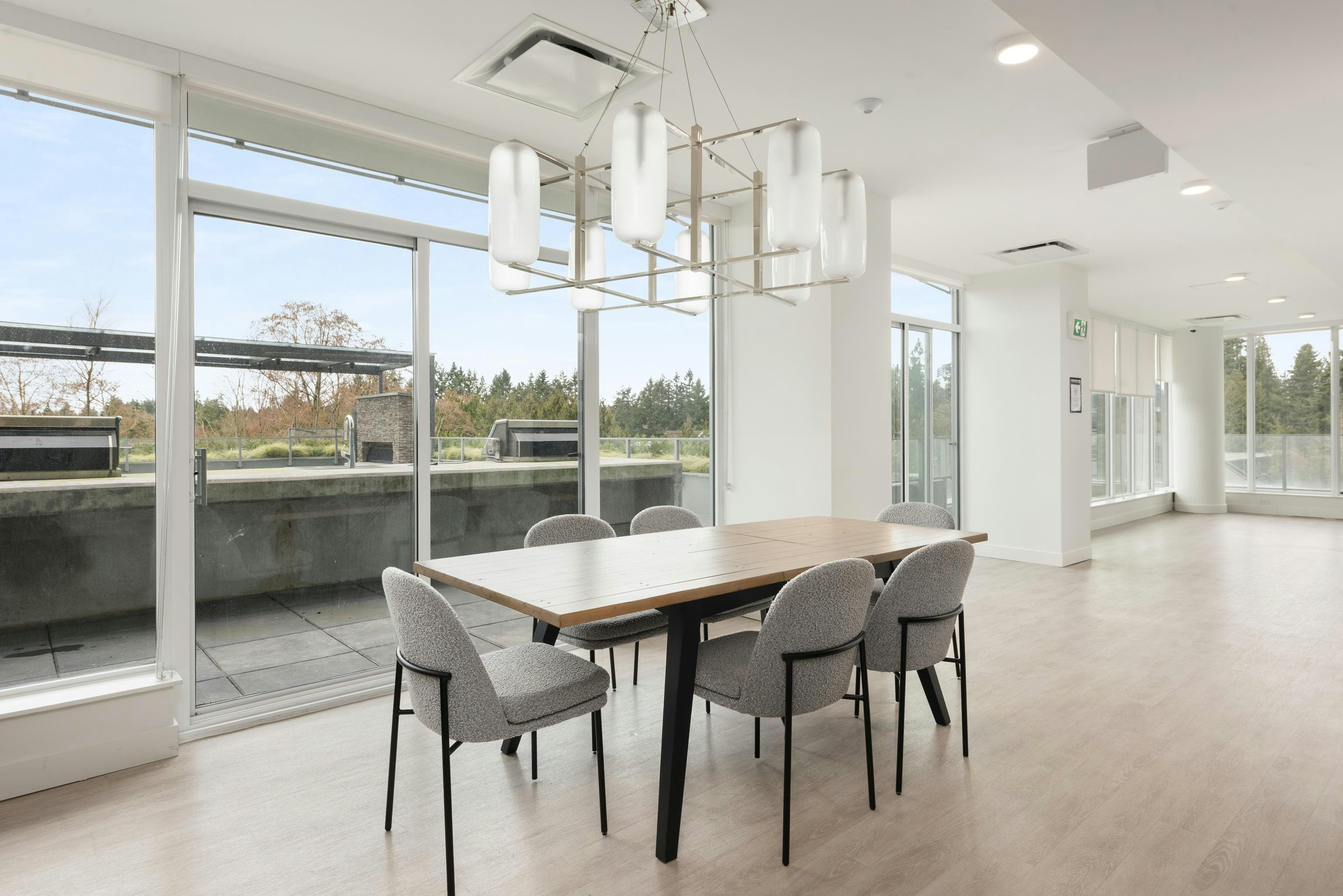 301-9675 King George Boulevard, Surrey, BC, V3T 0T7 - 26