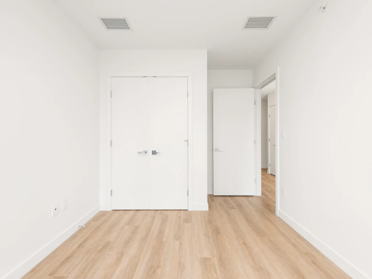 301-9675 King George Boulevard, Surrey, BC, V3T 0T7 - 6