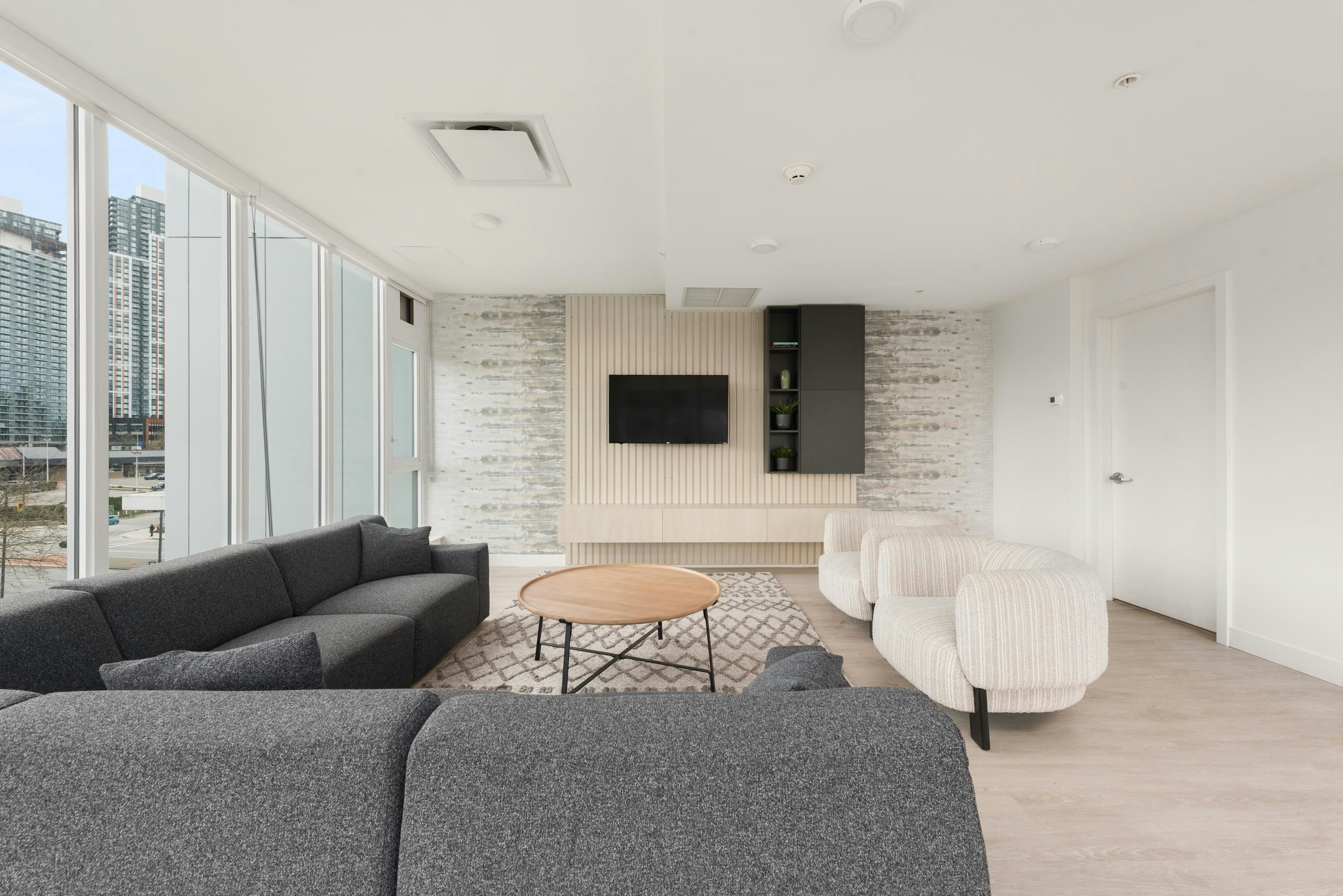 301-9675 King George Boulevard, Surrey, BC, V3T 0T7 - 24