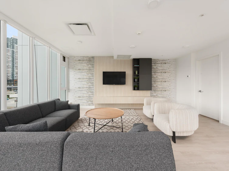 301-9675 King George Boulevard, Surrey, BC, V3T 0T7 - 24