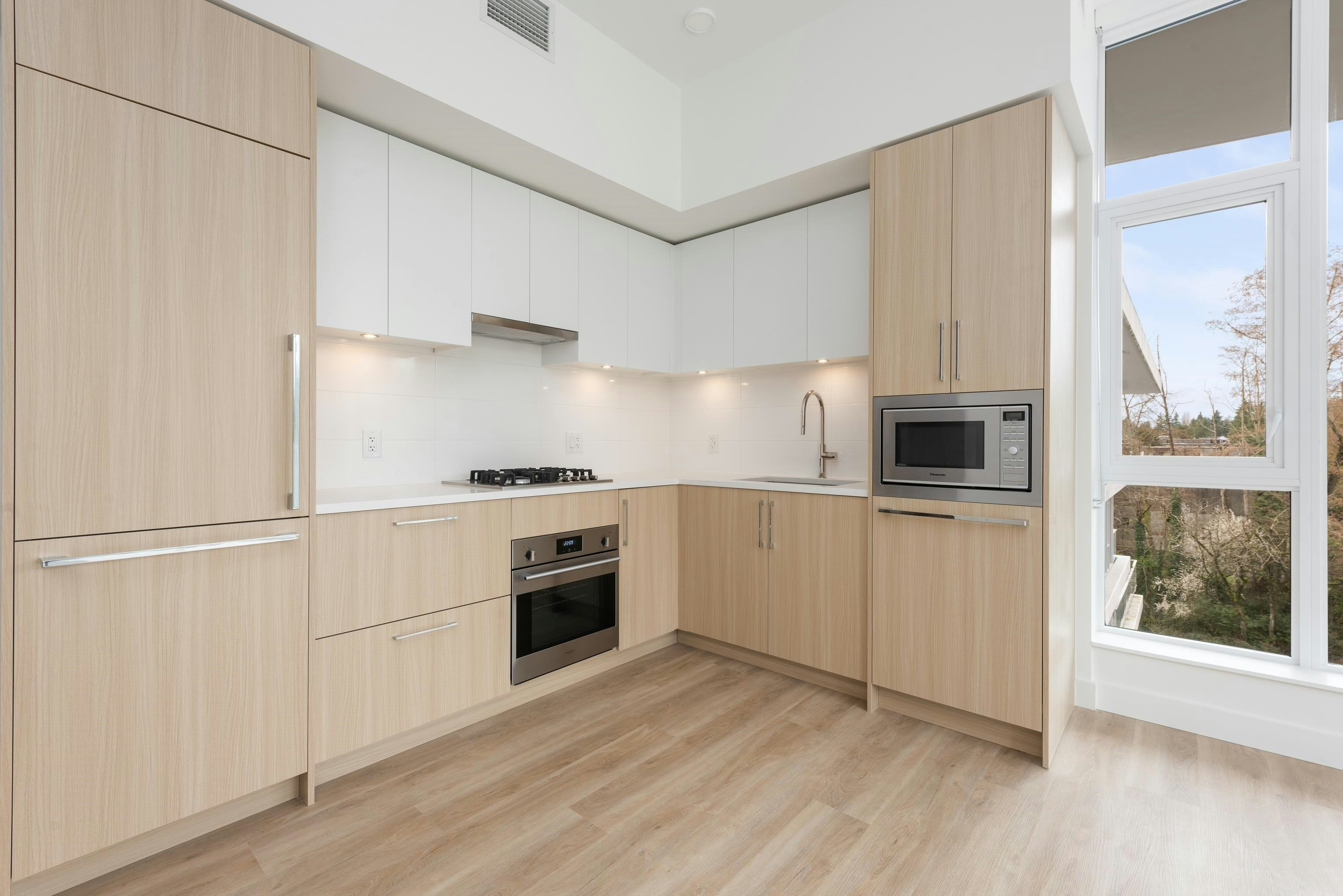 301-9675 King George Boulevard, Surrey, BC, V3T 0T7 - 38